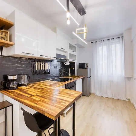 Proche Paris Апартаменты Жантийи